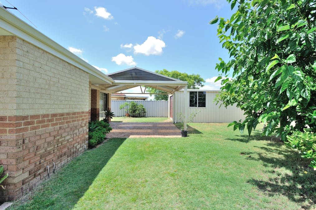 6 Manila Place, Warnbro, WA, 6169 - Image 16