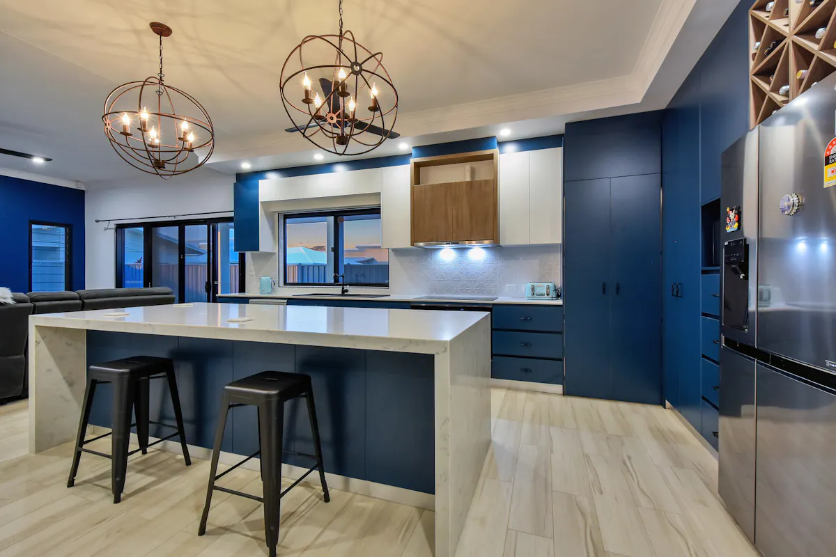 13 Letts Crescent — photo 3 of 14