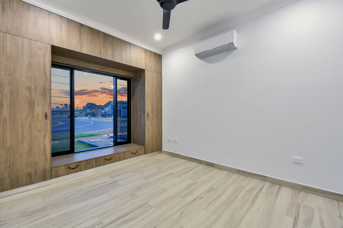 13 Letts Crescent — photo 7 of 14