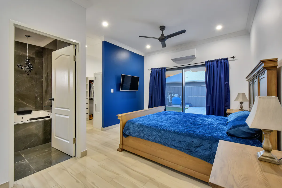 13 Letts Crescent — photo 9 of 14