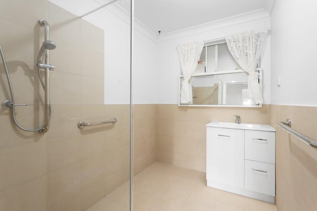 13 Mayne Way, Australind, WA, 6233 - Image 6