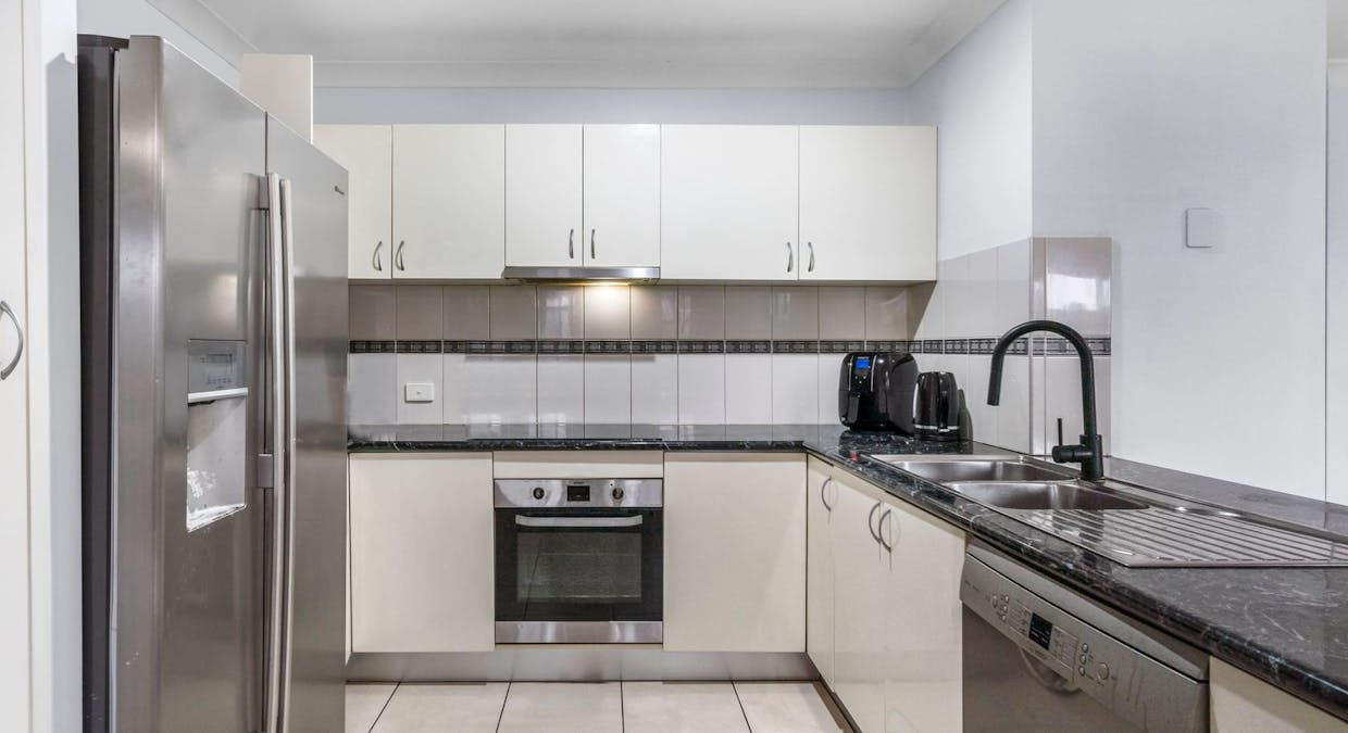 6 Sutherland Crescent, Goodna, QLD, 4300 - Image 5