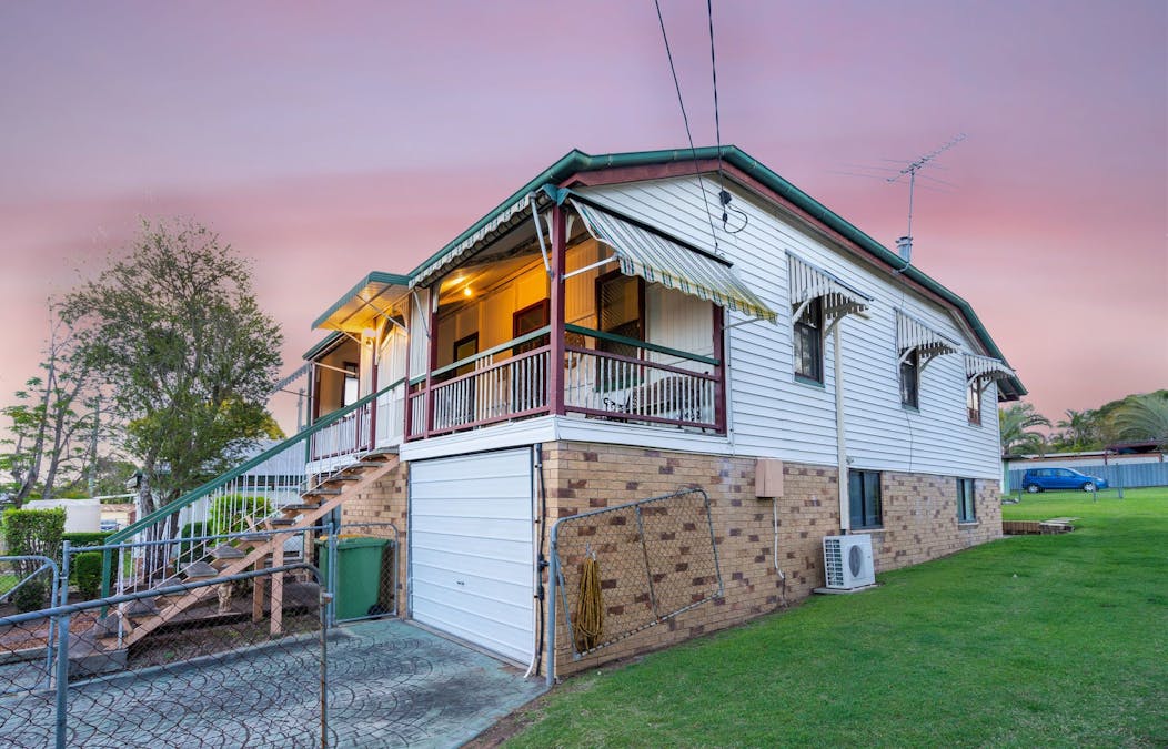 13 Church Street, Silkstone, QLD, 4304 - Image 7