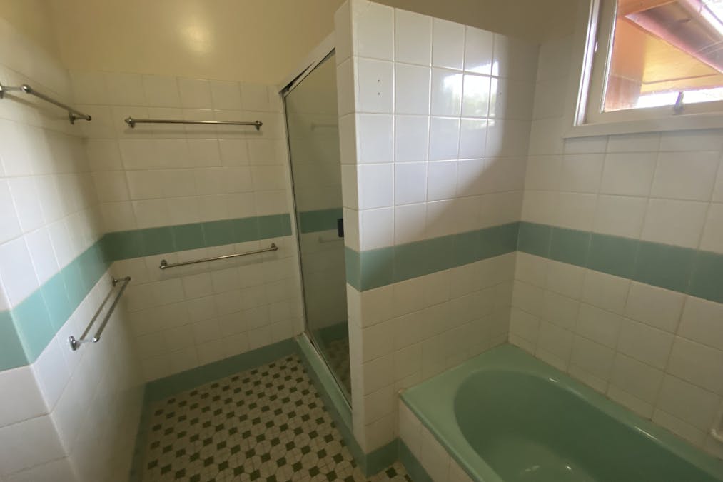 257 Herries Street, Newtown, QLD, 4350 - Image 8