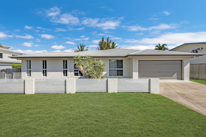 13 Inglis Smith Street, Rosslea, QLD, 4812 - Image 1