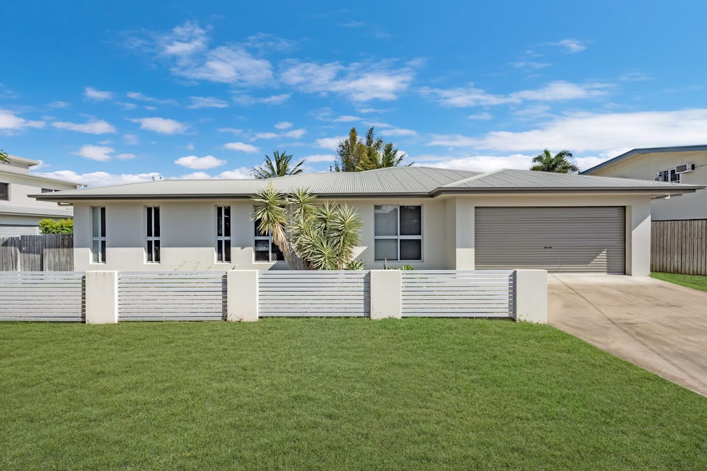 13 Inglis Smith Street, Rosslea, QLD, 4812 - Image 1