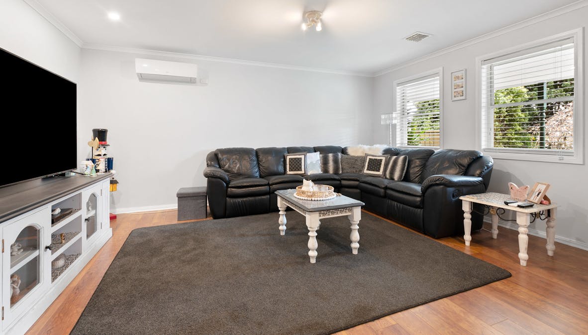 23 Westlands Court, Mount Gambier, SA, 5290 - Image 2