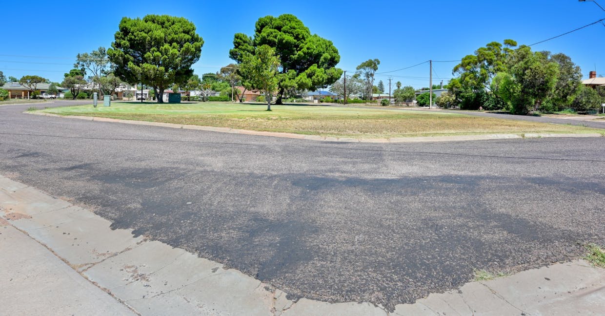 10 Townsend Crescent, Whyalla Norrie, SA, 5608 - Image 3