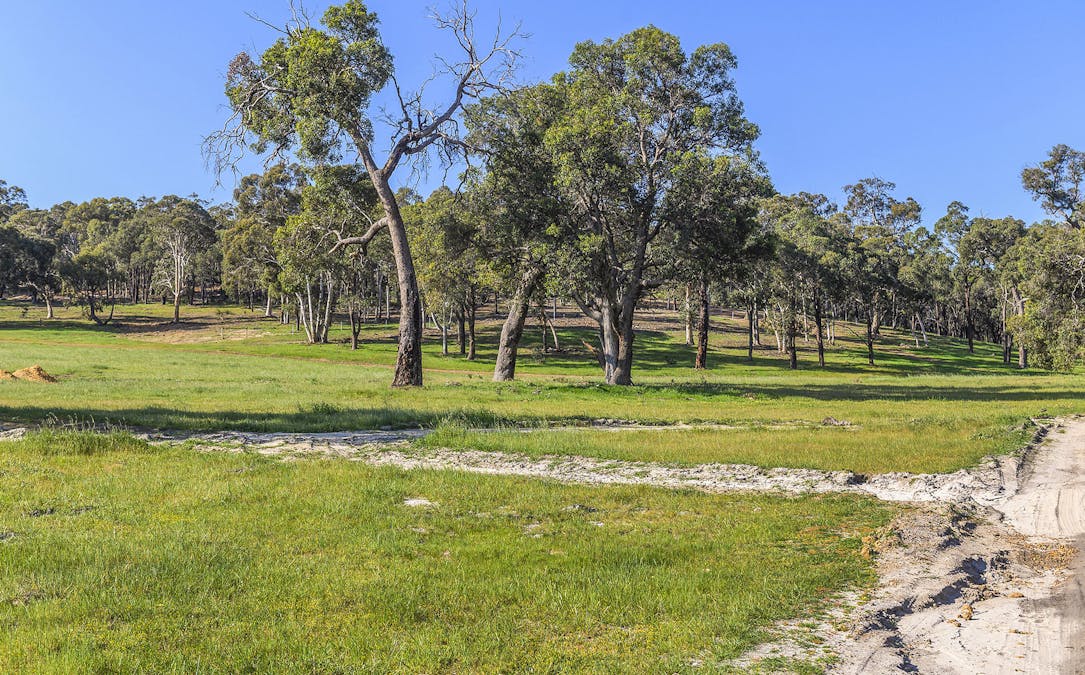 Guernsey Rise, Lower Chittering, WA, 6084 - Image 32