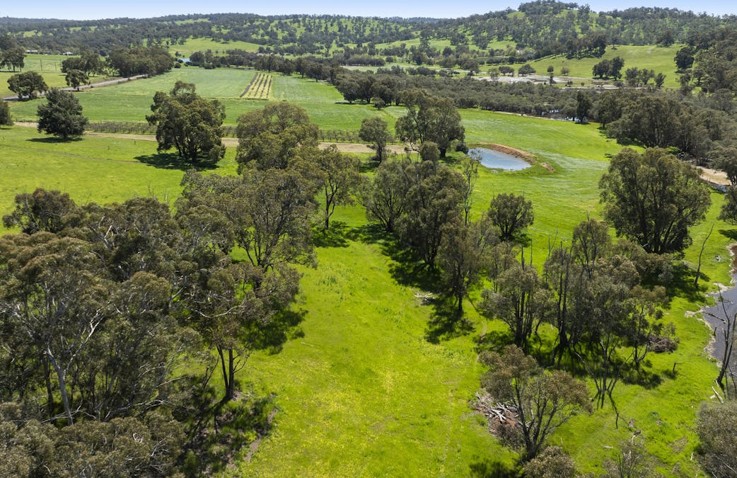 54/Chittering Valley Road, Lower Chittering, WA, 6084 - Image 20