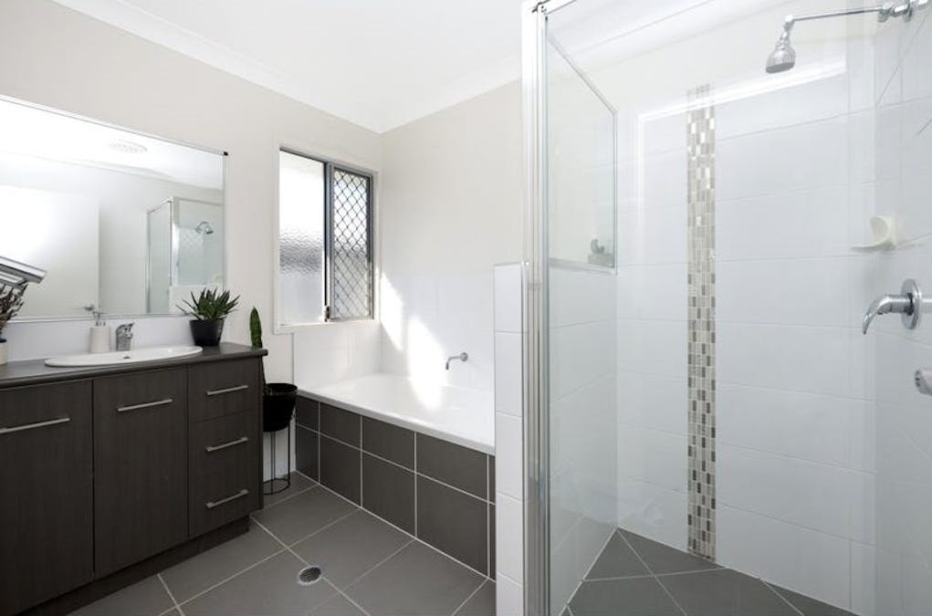 33 Solana Circuit, Burdell, QLD, 4818 - Image 6