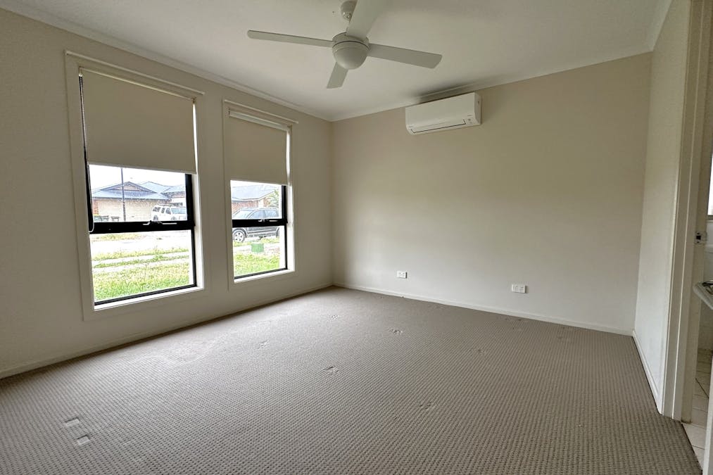 12 Fitzgerald Avenue, Whyalla Jenkins, SA, 5609 - Image 3