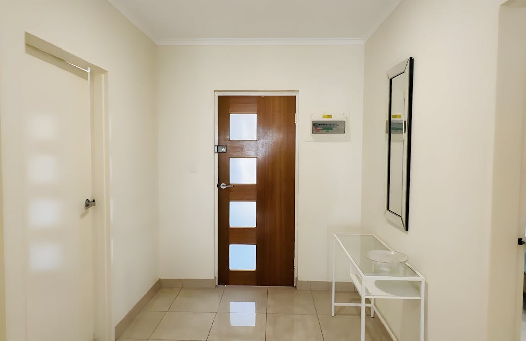 8/6 Beagle Street, Larrakeyah, NT, 0820 - Image 2