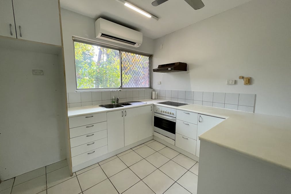 2/174 Casuarina Drive, Nightcliff, NT, 0810 - Image 2
