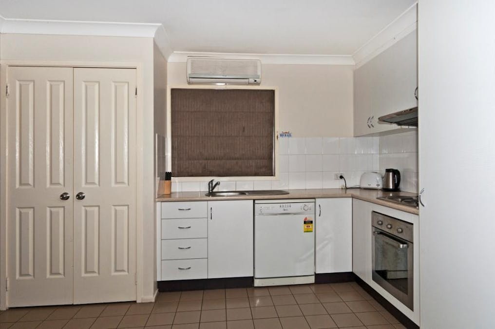4/110A James Street, South Toowoomba, QLD, 4350 - Image 3