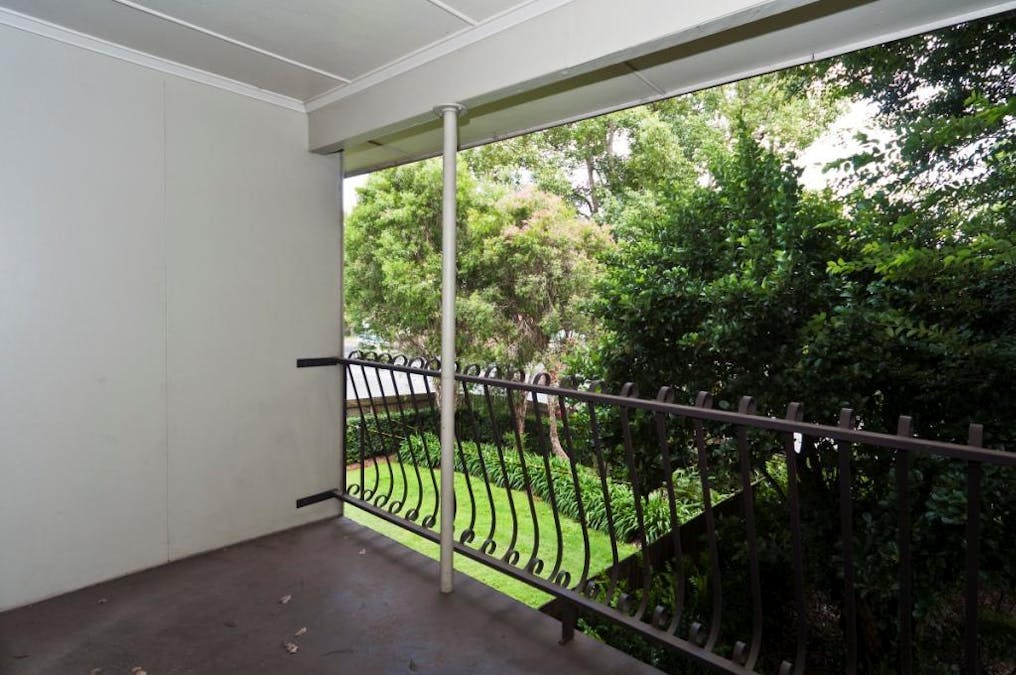 4/110A James Street, South Toowoomba, QLD, 4350 - Image 6