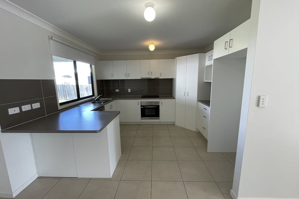 8 Keys Place, Dalby, QLD, 4405 - Image 5