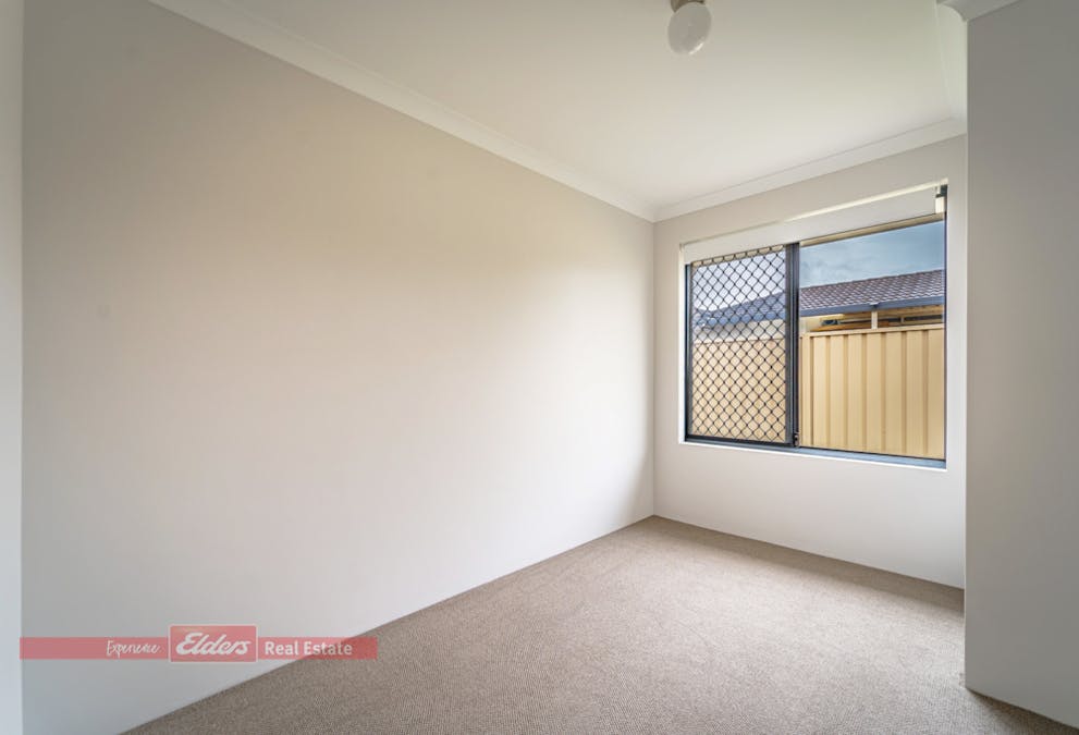 28 Jobson Loop, Brookdale, WA, 6112 - Image 14
