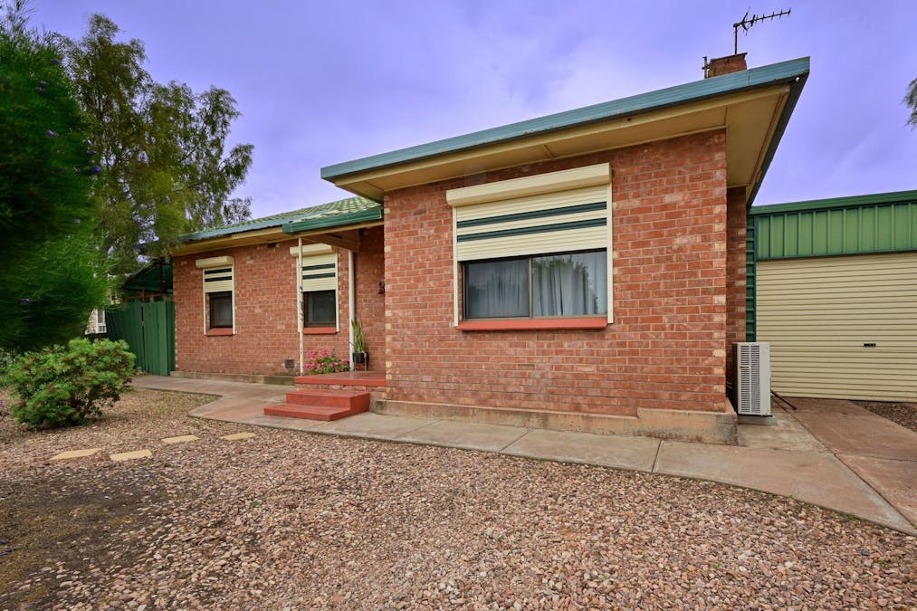 10 Williams Street, Whyalla Norrie, SA, 5608 - Image 2
