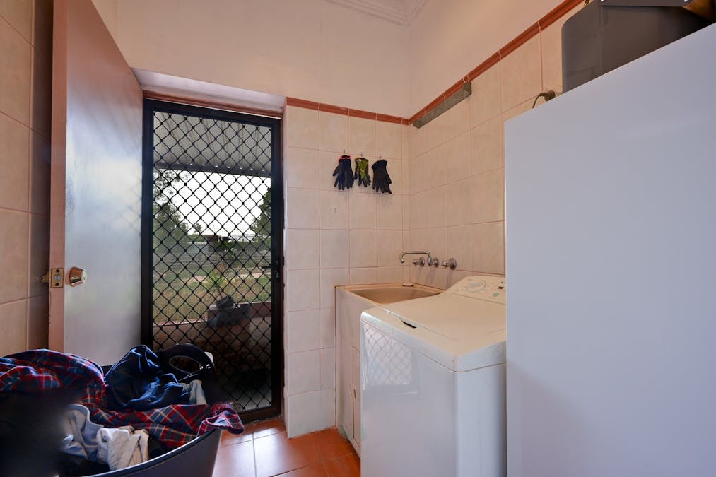 10 Williams Street, Whyalla Norrie, SA, 5608 - Image 10