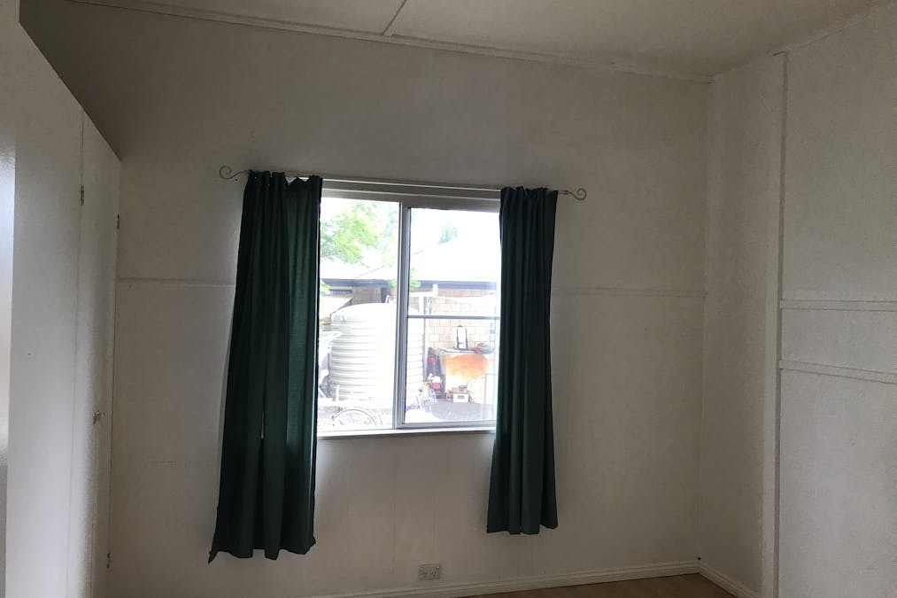 17 Wallace Street, Dalby, QLD, 4405 - Image 5