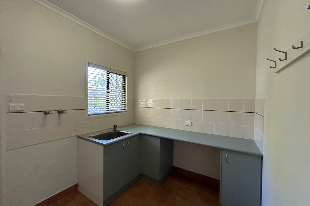 8 Selwyn Close, Telina, QLD, 4680 - Image 8