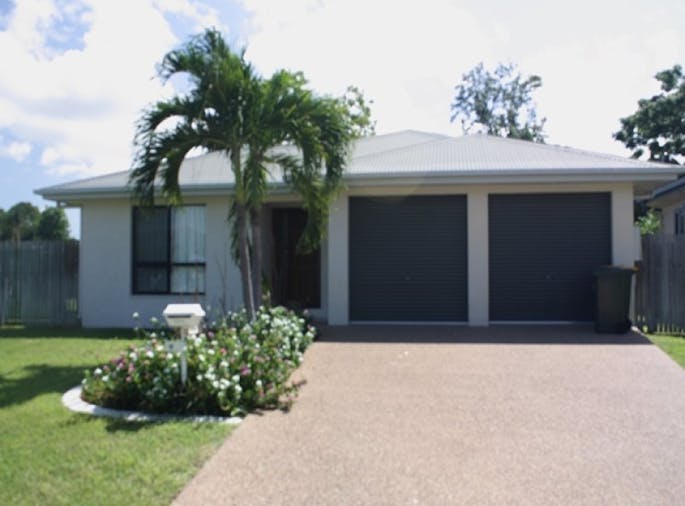 19 Moor Court, Kelso, QLD, 4815