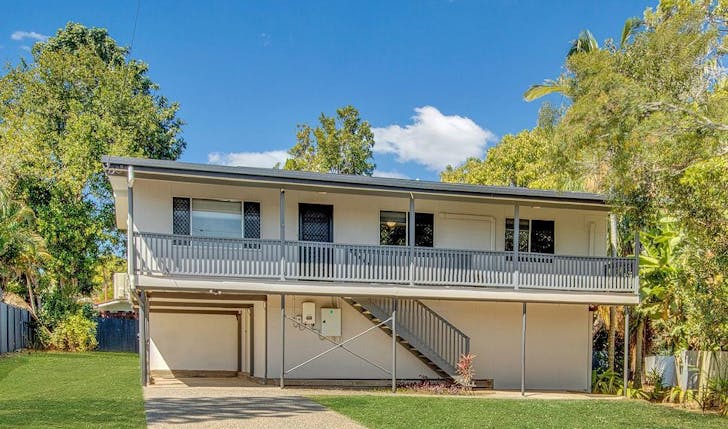 4 Melbourne Street, West Gladstone, QLD, 4680