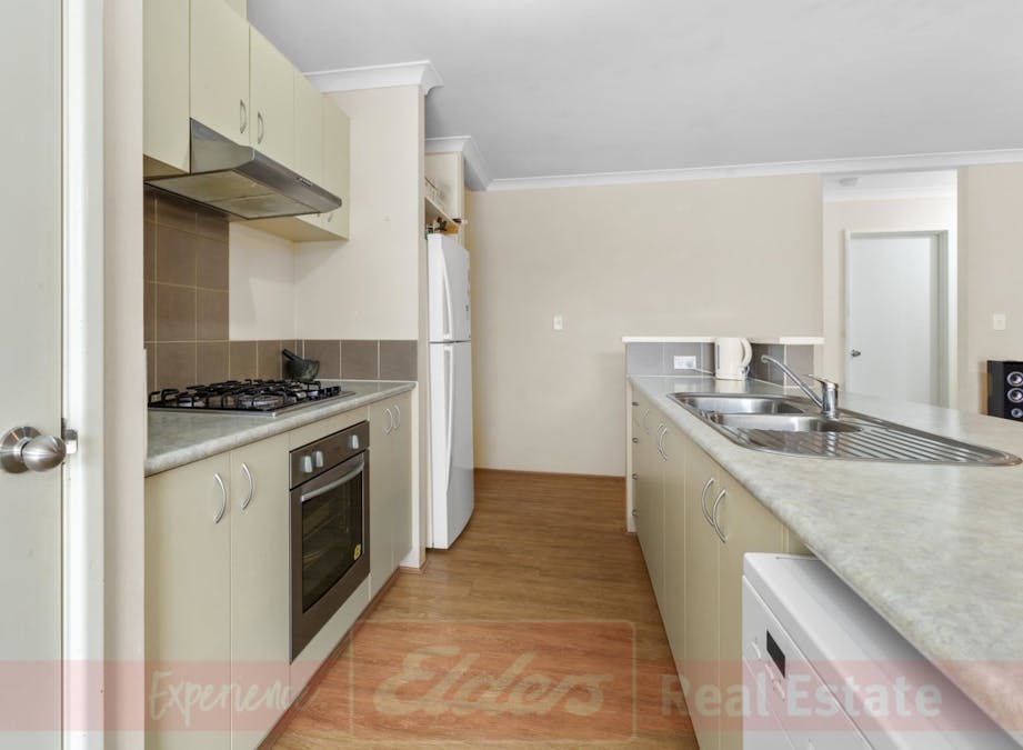 140 Macquarie Drive, Australind, WA, 6233 - Image 5