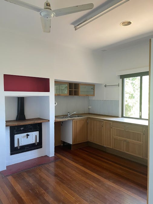 11 Grieves Street, Harvey, WA, 6220 - Image 4