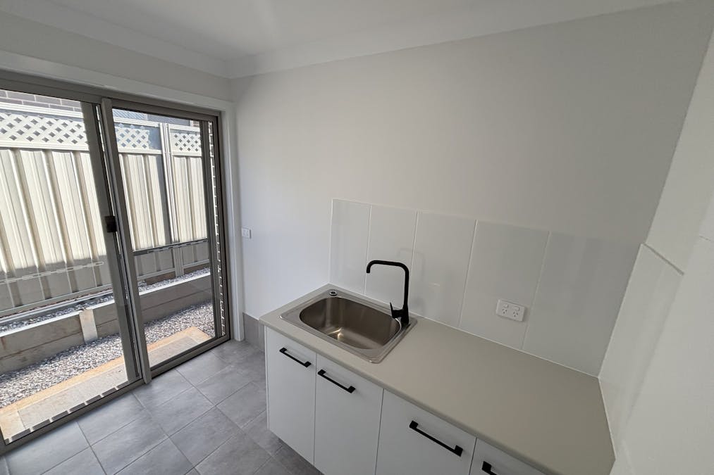 10 Malanda Avenue, Dubbo, NSW, 2830 - Image 11