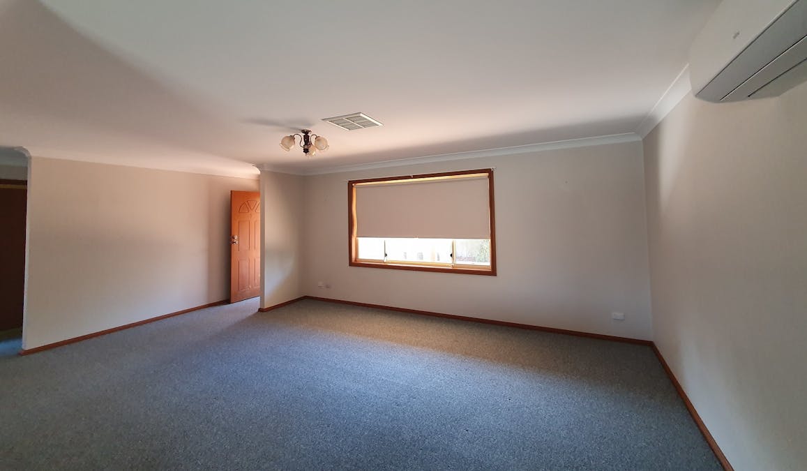 2/18 Quinn Street, Dubbo, NSW, 2830 - Image 3