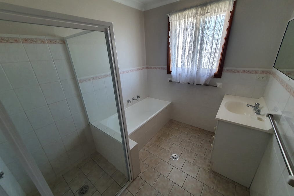 2/18 Quinn Street, Dubbo, NSW, 2830 - Image 11