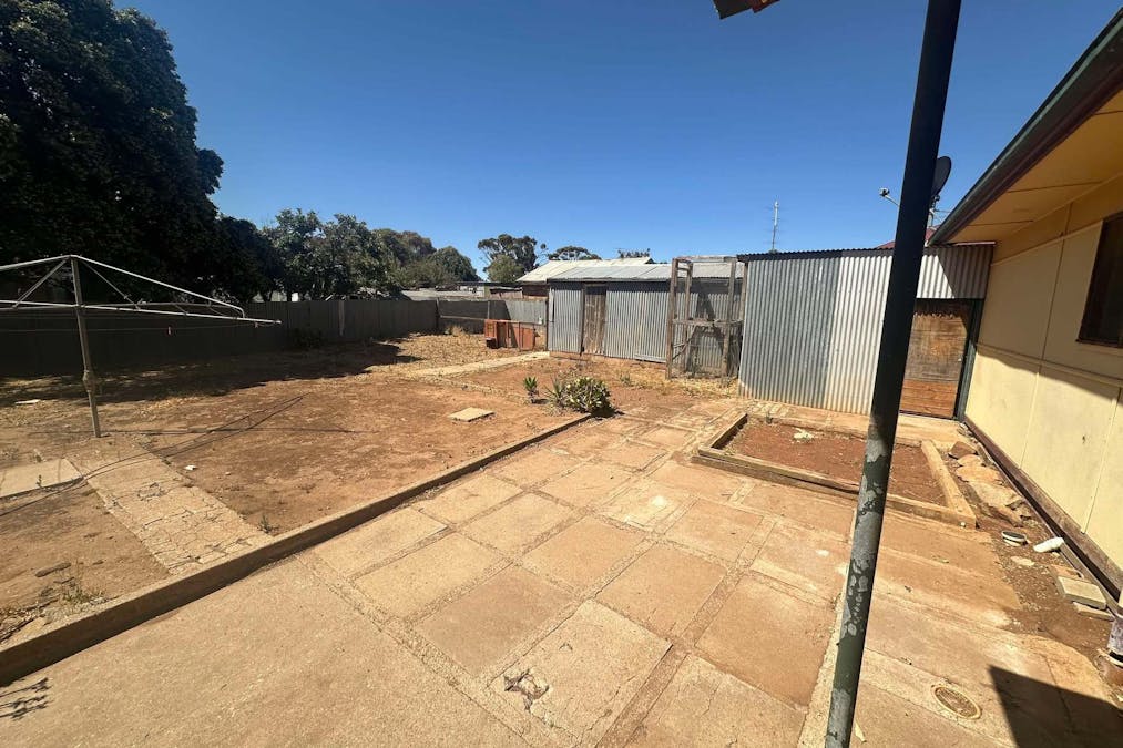 33 Commercial Street, Robertstown, SA, 5381 - Image 10