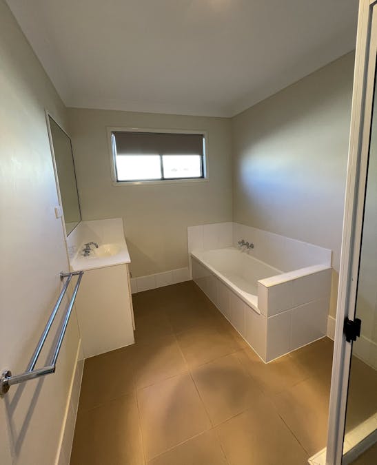 Dalby, QLD, 4405 - Image 12