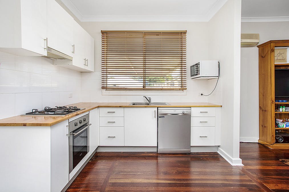 31 Winton Street, Carey Park, WA, 6230 - Image 5