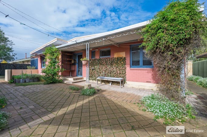 8A Farris Street, Rockingham, WA, 6168 - Image 1