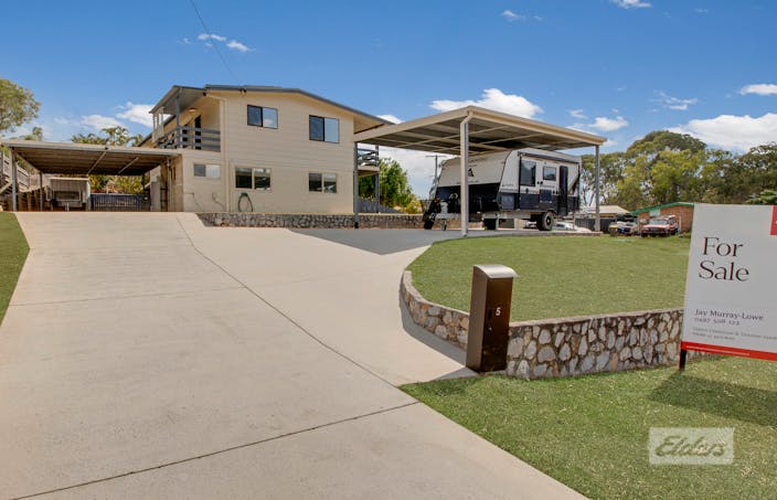 5 Hoskyn Court, Clinton, QLD, 4680 - Image 1