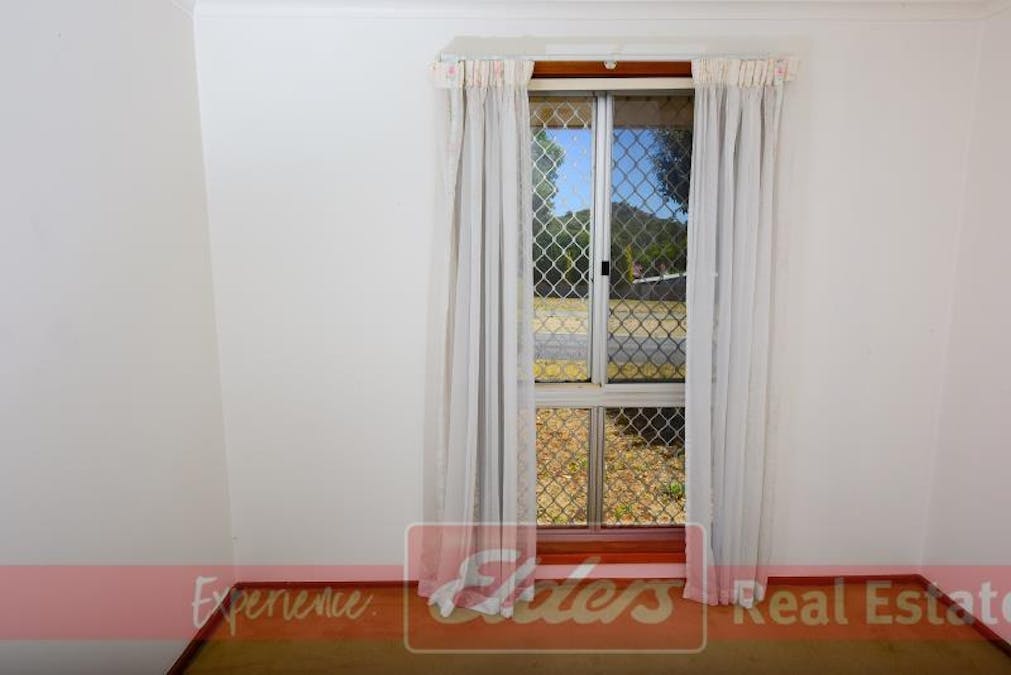 21 Jacaranda Crescent, Withers, WA, 6230 - Image 4