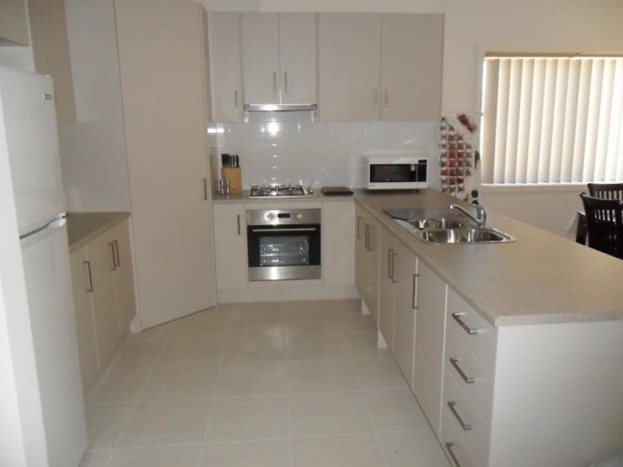 17 Phillips Street, Whyalla Stuart, SA, 5608 - Image 4