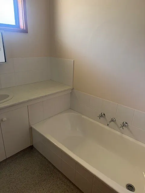 5/54 Coleraine Road, Hamilton, VIC, 3300 - Image 4