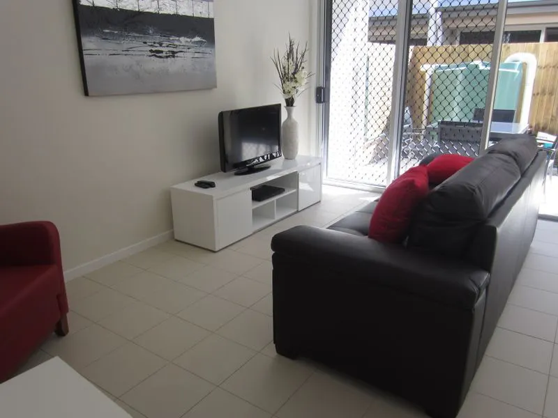 3/26 Flinders Street, West Gladstone, QLD, 4680 - Image 3