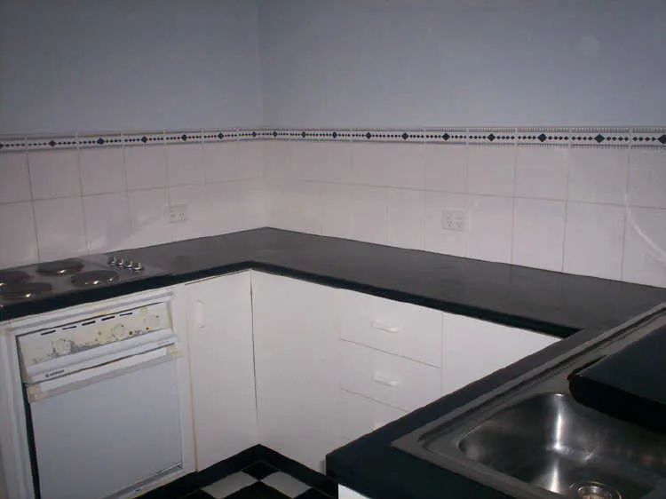 7 Kerry Court, New Auckland, QLD, 4680 - Image 2