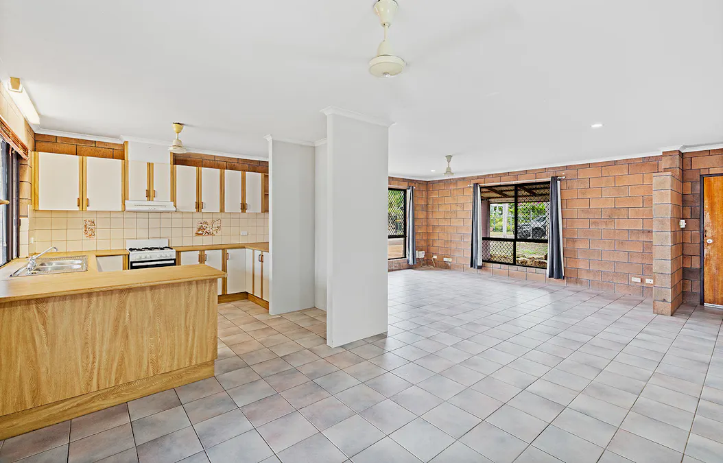 17 Buckland Court, Moulden, NT, 0830 - Image 4