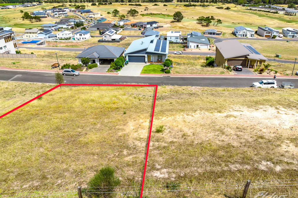 18 Cherry Hills Crescent, Normanville, SA, 5204 - Image 4