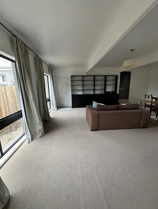 2/270 Gray Street, Hamilton, VIC, 3300 - Image 2