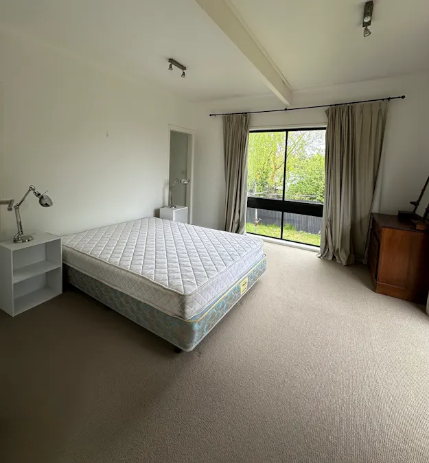 2/270 Gray Street, Hamilton, VIC, 3300 - Image 8