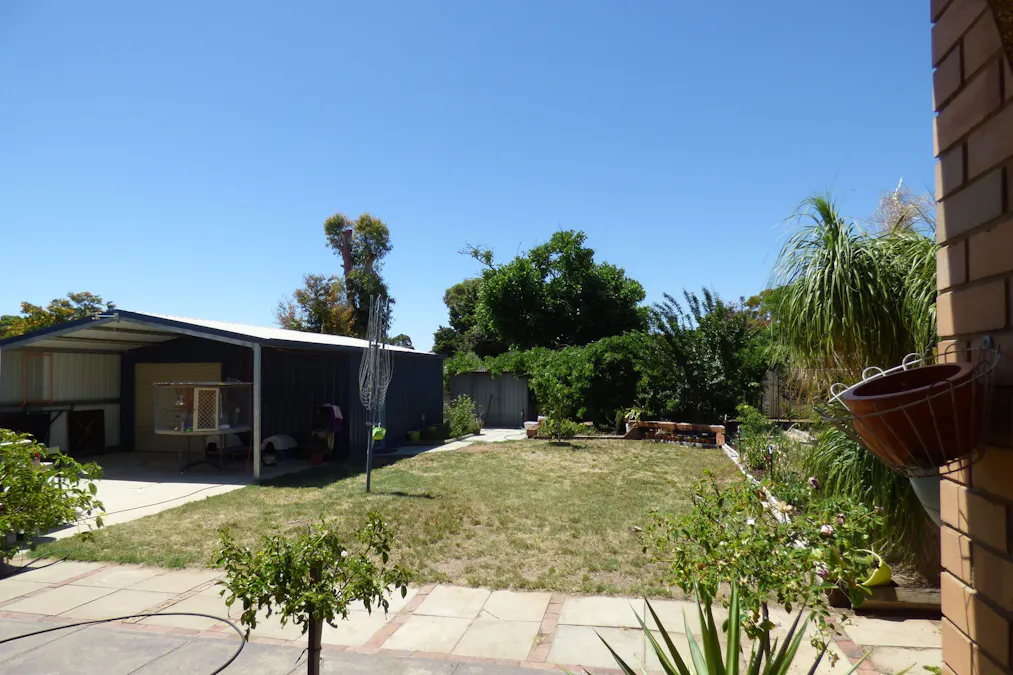 30 Golf Road, Merredin, WA, 6415 - Image 16