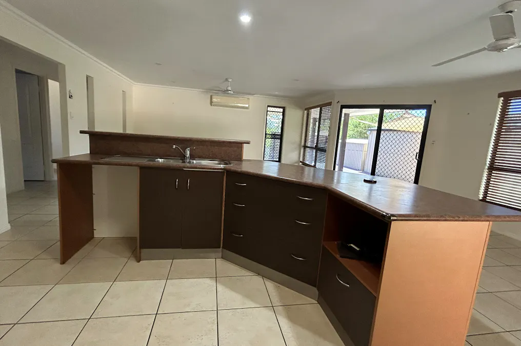 3 Lauren Court, South Gladstone, QLD, 4680 - Image 2