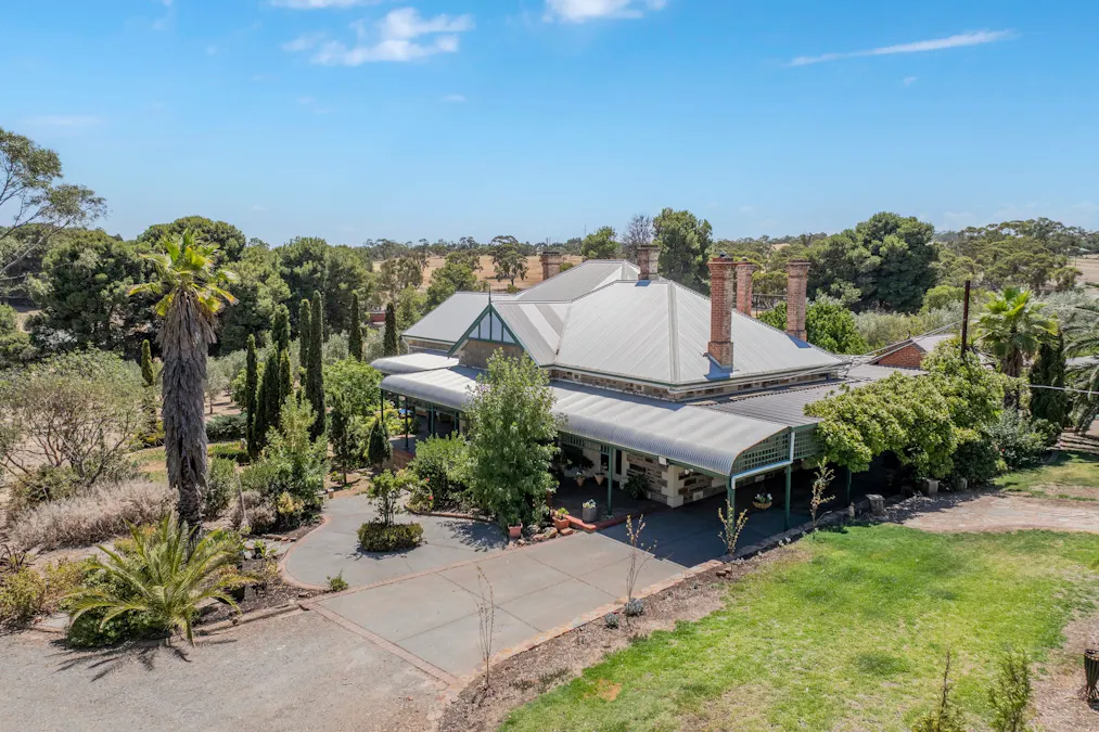 134 Farrell Flat Road, Clare, SA, 5453 - Image 1